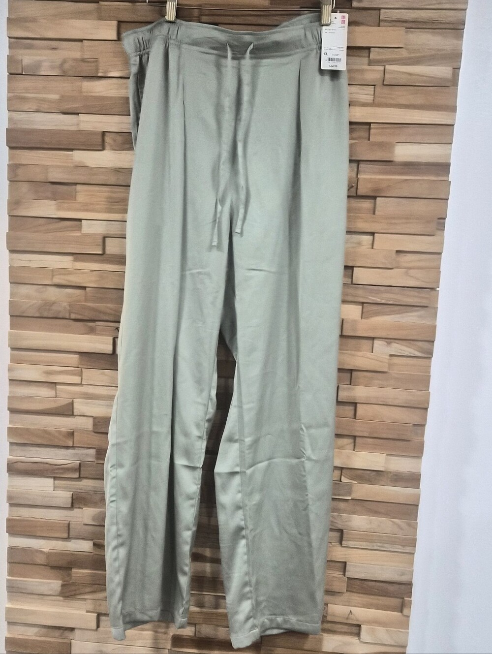 Uniqlo Wide Leg Pants - Size XL - New With Tags